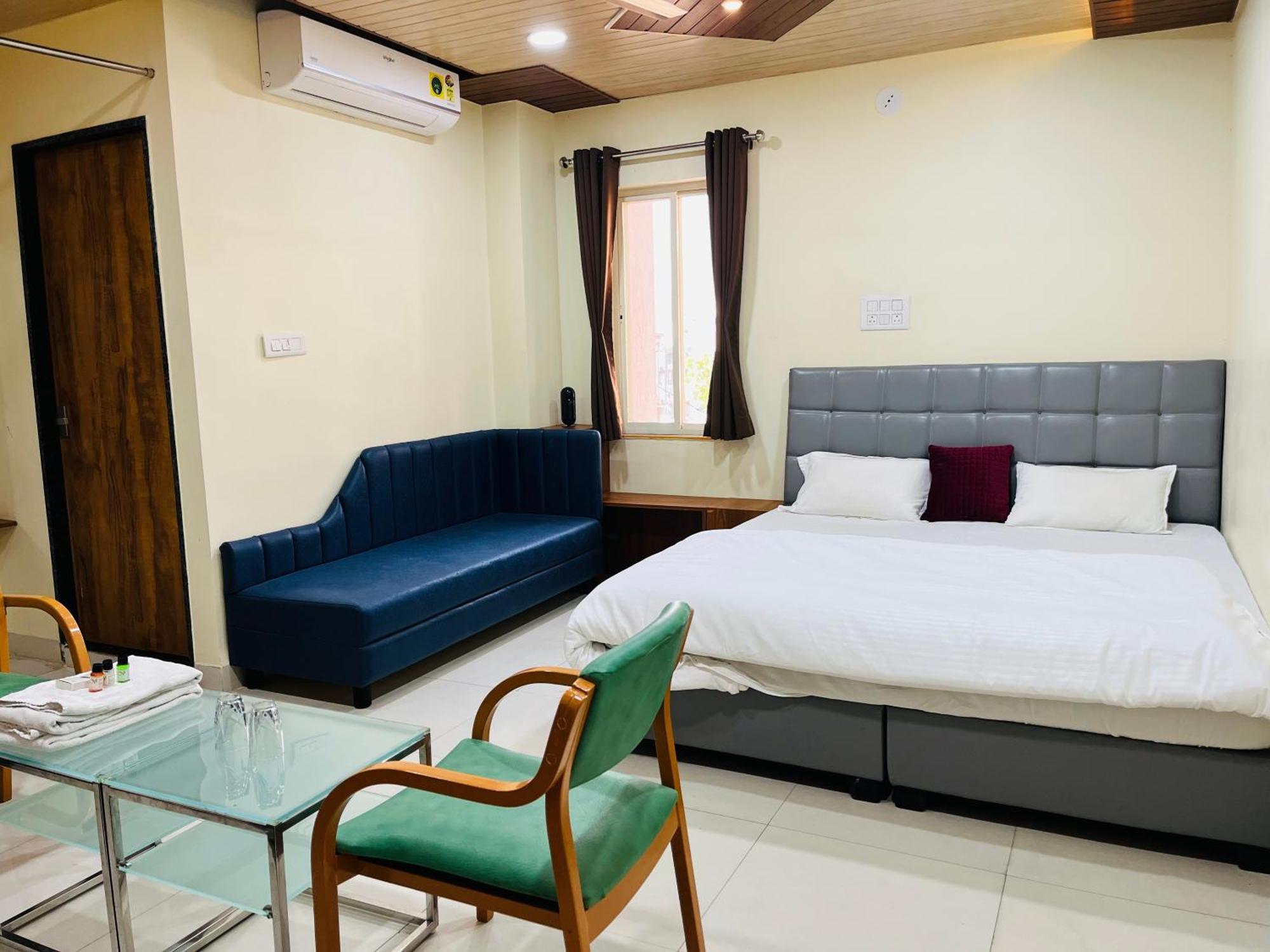 Hotel Shri Shiv Ganga Bhakt Niwas Ujjain Exterior foto